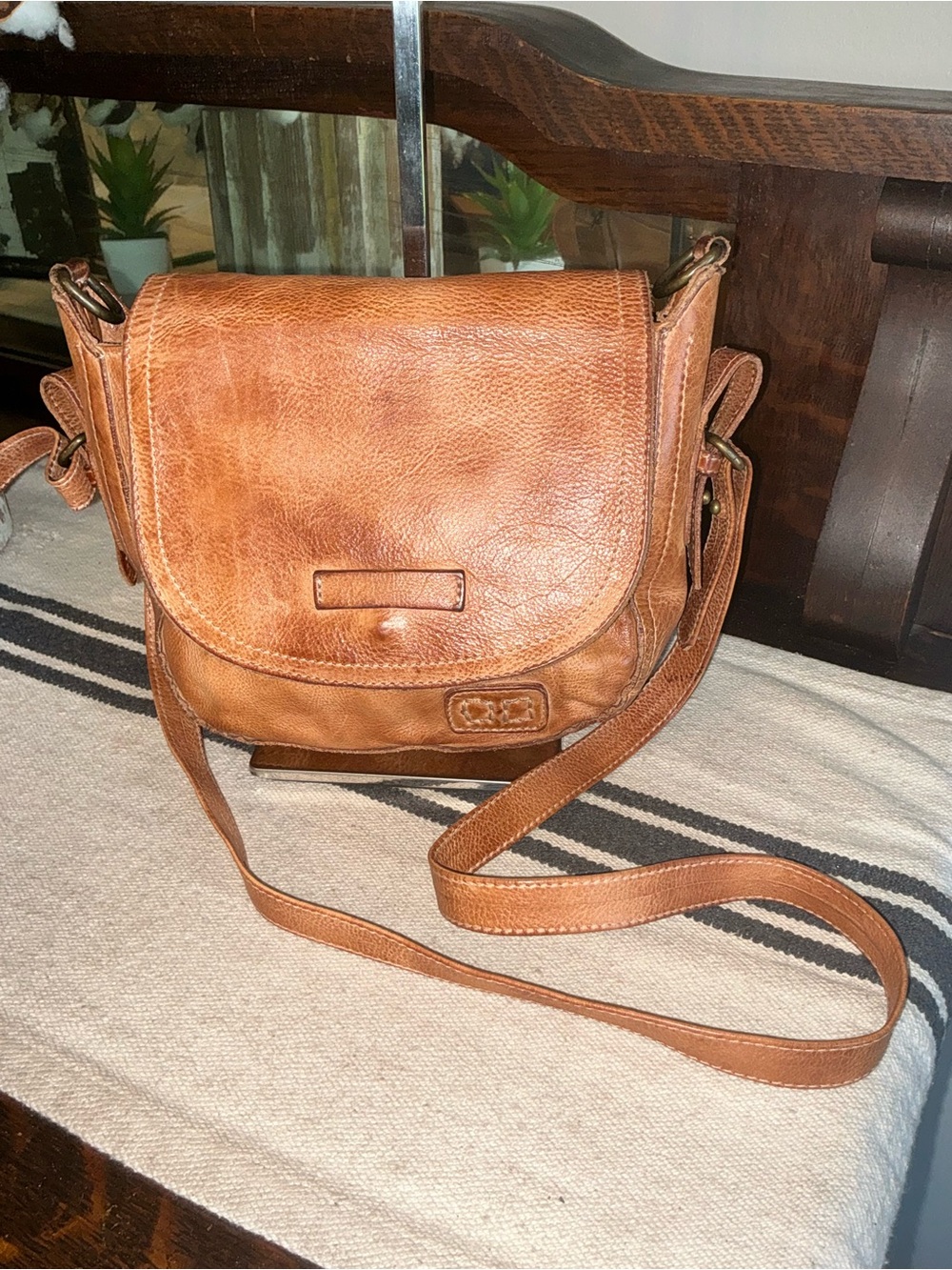 NWOT Bed Stu Leather Tan Rustic Leather Crossbody Saddle Bag